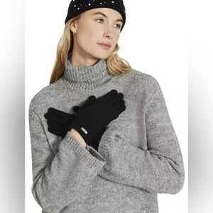 NWT! STEVE MADDEN TOUCHSCREEN GLOVES! 5 ⭐️ REVIEWS ON ALL SITES! WARM AND COZY!